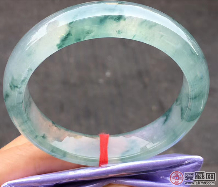 网购冰种翡翠手镯可信吗? 