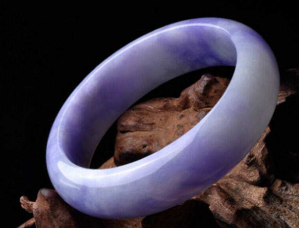 糯种紫罗兰值钱吗 糯种紫罗兰一般多少钱   第1张