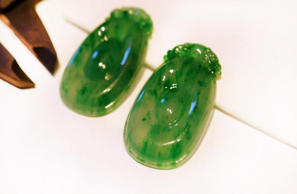 翡翠都有什么品种 常见翡翠的品种哪种最好 第2张