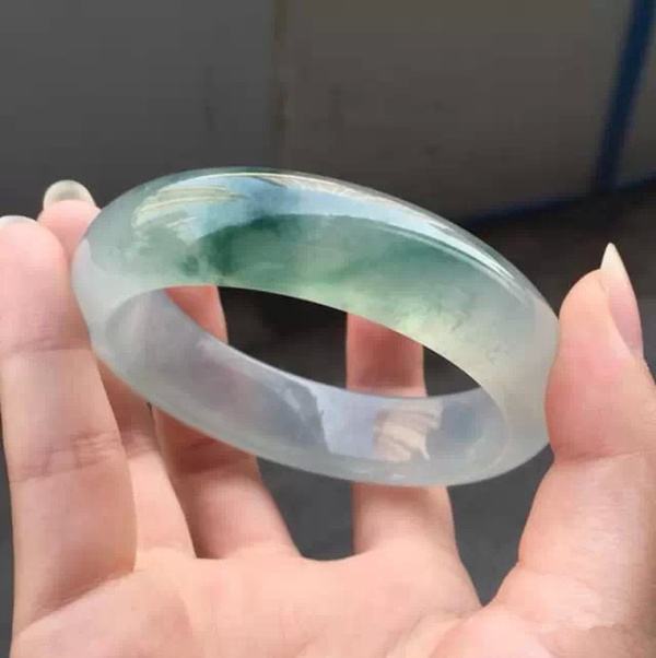 翡翠老坑冰种翡翠手链颜色   第2张