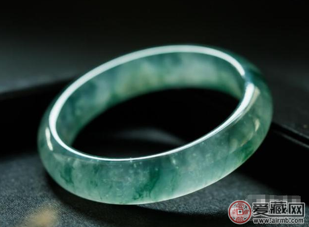 翡翠鉴定技巧，4个绝招轻松鉴别翡翠真假 