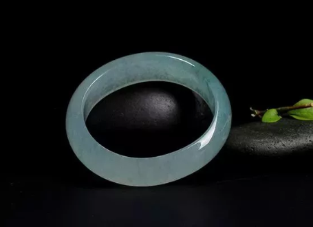 如何选择翡翠 这些挑选细节要注意   第2张