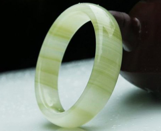 西安蓝田玉手镯价格 蓝田玉手镯大概多少钱   第2张