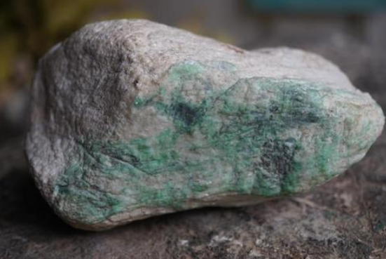 翡翠批发产地 翡翠批发产地有哪些   第1张