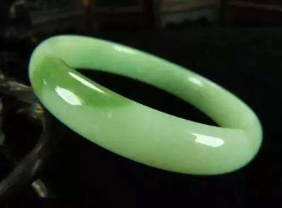 玻璃种翡翠市场价 玻璃种翡翠市场价发展趋势   第2张