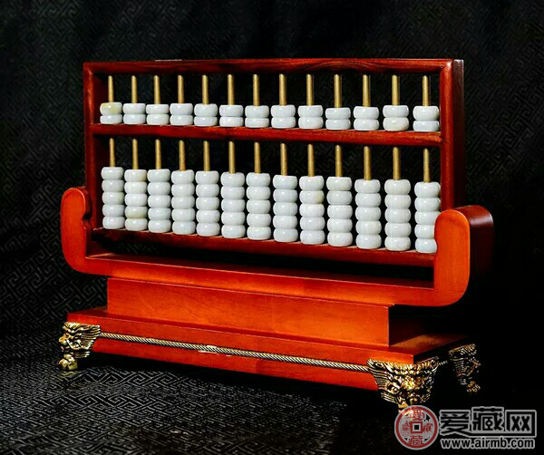 冰糯翡翠摆件怎么保养 