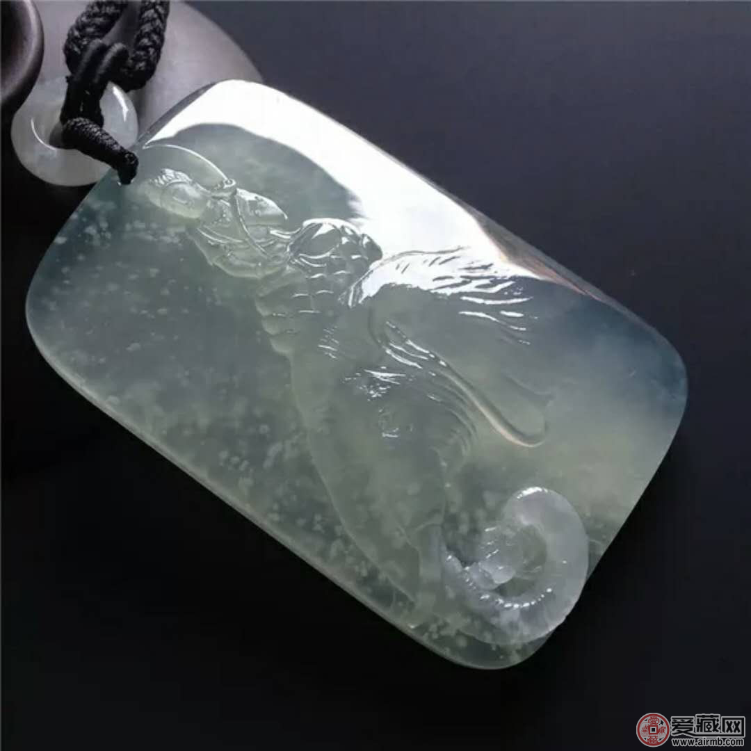 干青种与铁龙生是不是同一种翡翠？ 