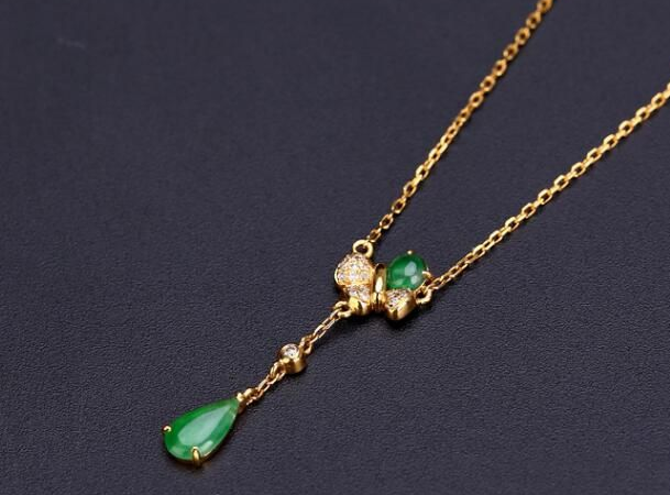 翡翠项链市场价 翡翠项链什么价位   第1张