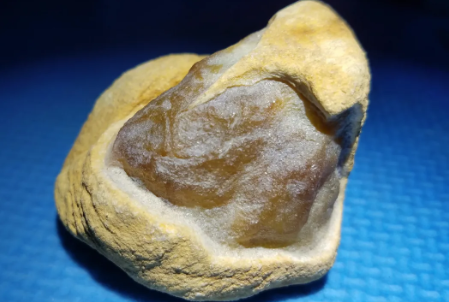 如何看翡翠原石 新手如何看翡翠原石   第2张