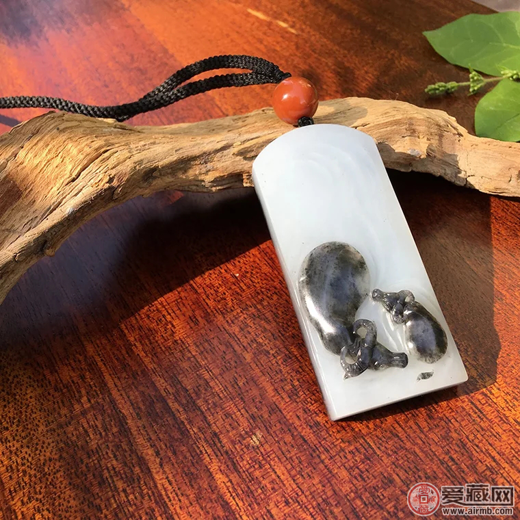 青花籽料的价格影响因素是什么 