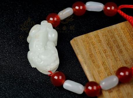 金貔貅手链一般多少钱 金貔貅手链价格 