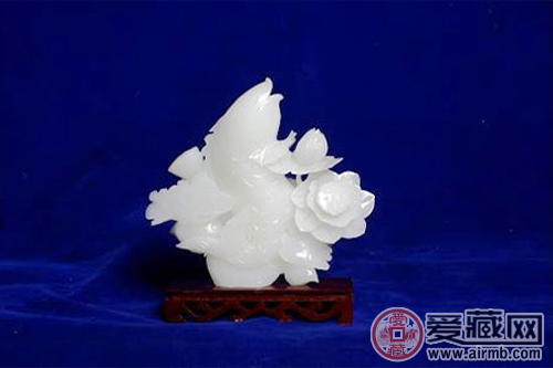 昆仑山东部昆仑玉，喜爱昆仑玉的人们可以来看看 