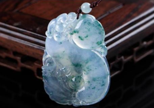 昆明最大的翡翠市场 昆明去哪里买翡翠比较好   第2张