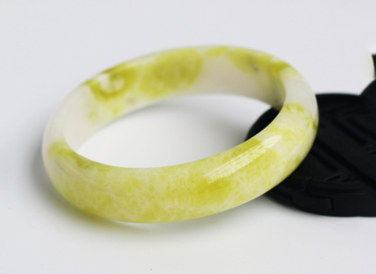 西安蓝田玉手镯价格 蓝田玉手镯大概多少钱   第1张