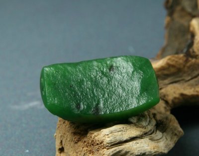 和田玉品种 和田玉种类的划分   第1张