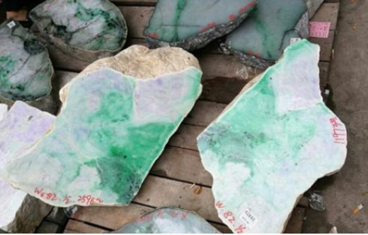 四会翡翠原石市场 四会翡翠原石售卖模式   第1张