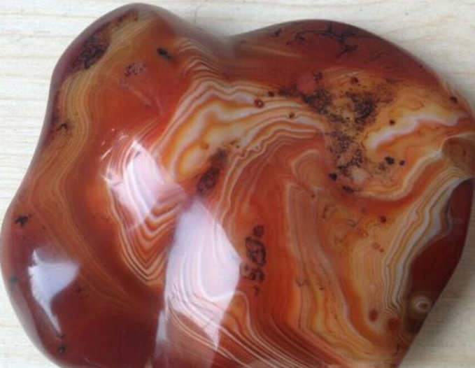 玛瑙原石多少钱一斤 玛瑙原石价格及挑选 