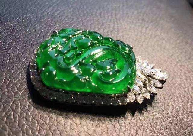 龙石种翡翠好不好 龙石种翡翠的特征有哪些 