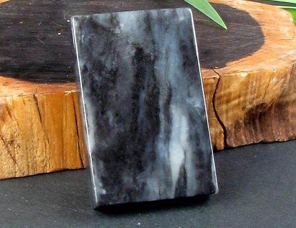 墨玉籽料价值 墨玉籽料值钱吗   第2张