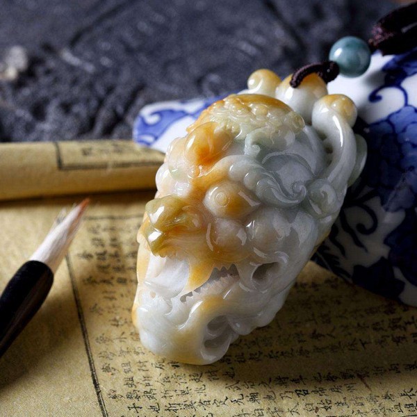 用什么方法识别玉石的真假 实用经验总结 