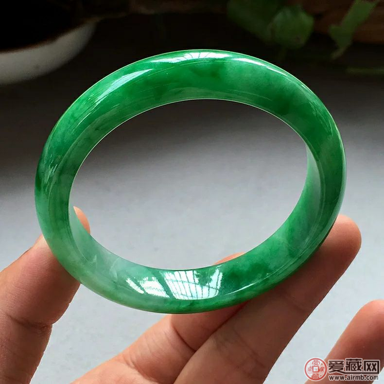 糯种翡翠怎么分真假 