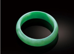 绿翡翠手镯 绿翡翠手镯图片及价格 