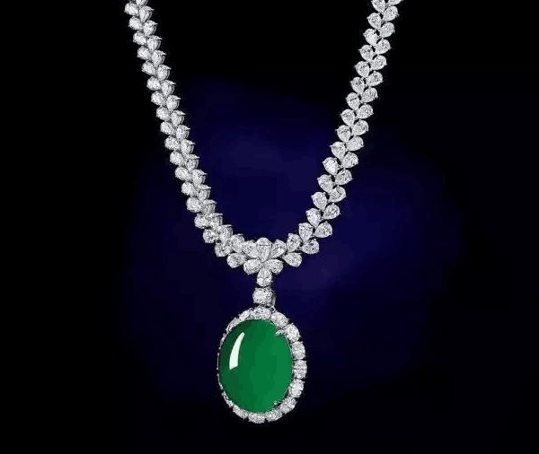 翡翠又涨价了？价格飙升背后的真相   第1张