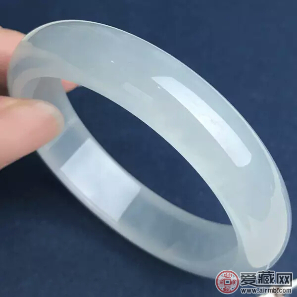 翡翠鉴定证书也造假，如何识别玉石鉴定证书真假? 