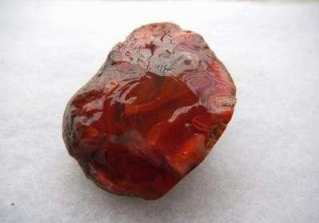 手电照玛瑙原石的特征 玛瑙原石特征 第2张