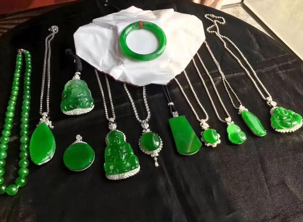 翡翠又涨价了？价格飙升背后的真相   第4张