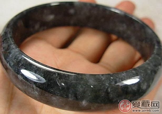 试问关于乌鸡种翡翠，你了解多少? 