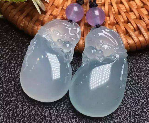 冰种翡翠图片 冰种翡翠图片及价格多少 第2张