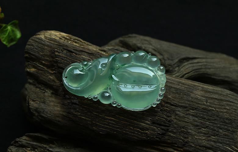 晴水翡翠属于什么档次 价格多少   第1张