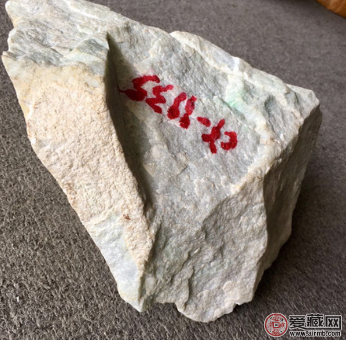 什么是翡翠明料吗？你了解翡翠明料价格吗？ 