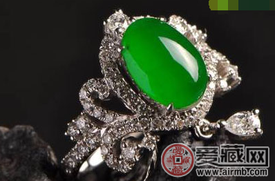 男人佩戴翡翠有什么好处 