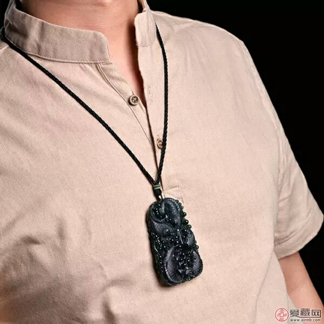 墨翠是什么样的？如何选购墨翠？   第2张