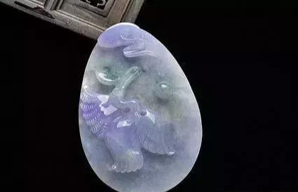 同一款翡翠挂件，男女佩戴的意义并不相同，不要搞乱了   第3张