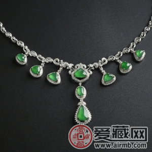 怎么样根据你的脸型选择适合你的翡翠？ 