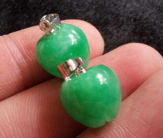 翡翠苹果绿什么档次 翡翠苹果绿好吗   第2张