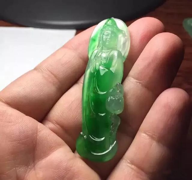 翡翠鉴定：翡翠里的这些俗话一定要了解   第1张