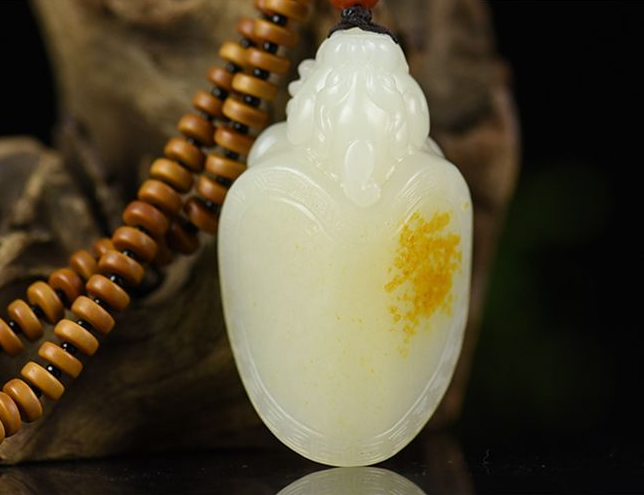 和田玉怎么辨别真假 四大方法教你鉴别防上当   第1张