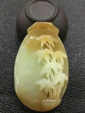 黄白老玉和河磨玉区别 收藏价值高不高 