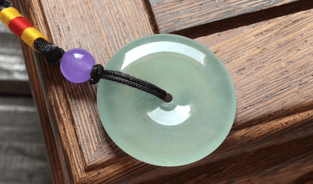 冰种翡翠价钱 冰种翡翠价格多少   第2张