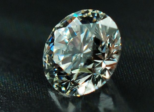 五克拉钻石多少钱 5克拉钻石价格分析   第2张