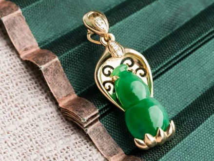 翡翠怎么保养 翡翠怎么保养水头更好 第1张