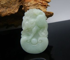 缅甸翡翠批发价格 缅甸的翡翠什么价格   第2张