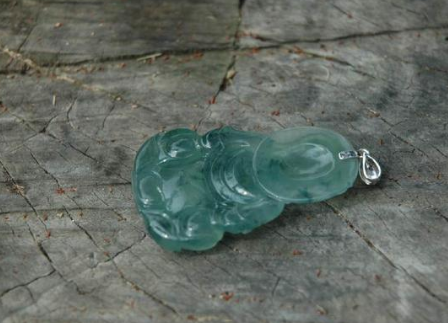 蓝水翡翠价格 蓝水翡翠一般什么价格   第2张