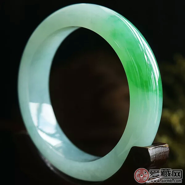 翡翠的挑选和估价原则介绍 