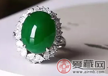 同样的翡翠，为什么柜台的翡翠那么贵？ 