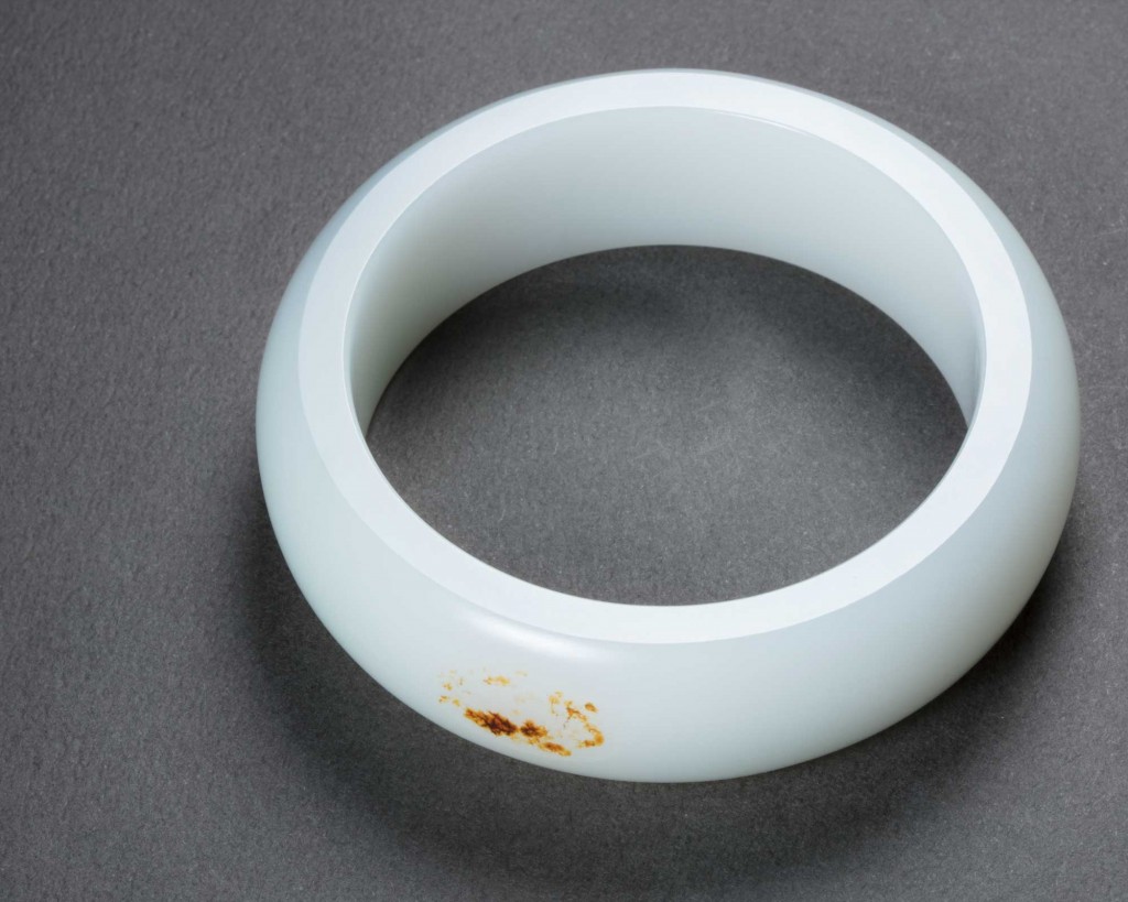 和田玉籽料手镯等级 收藏价值高不高 